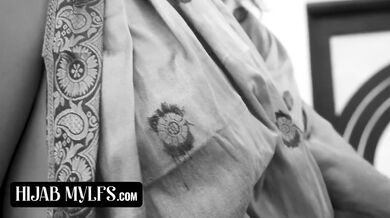 Lola Pearl Is A Lonely Wife That Seeks Comfort In Her Husband's Best Friend - Hijab MYLFs