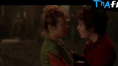 Susan Lynch Lesbian Scene in From Hell (Annabelle Apsion)