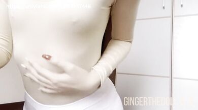 【ginger姜姜】芭蕾体服舞蹈生自慰高潮把厚白丝全部打湿～尿一裤子