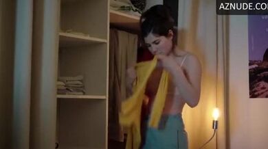 Hanna Van Vliet Breasts, Underwear Scene in Anne Plus