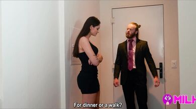 Me ascendieron en el trabajo y mi perra esposa se enojó por eso, tuve que cogérmela analmente