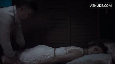 Karla Coronado Sexy Scene in Deseo Deseo