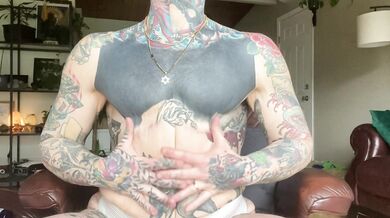 Jerking my huge clit off and flexing my sweaty buff butch bod after the gym