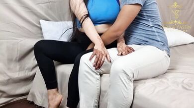 سخنت وأنا نصوني لپروف يراجع معايا - الجزء 1 I called my teacher to study at home - Part 1