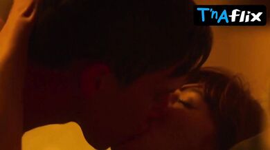 Aubrey Peeples Butt, Breasts Scene in Heartthrob