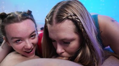 College girl from tinder returns for another FFM threesome with my strap