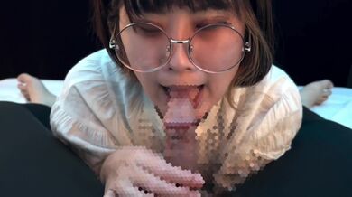 Junior college girl gives blowjob and cum in mouth and gokkun before going out