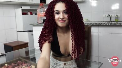 Minha meia-irmã me chupou escondido