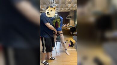 木乃伊开腿缚，被榨精最后失禁潮吹