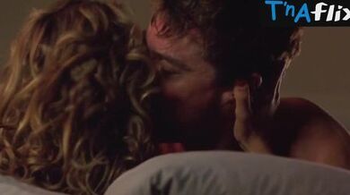 Uma Thurman Butt, Breasts Scene in Mad Dog And Glory