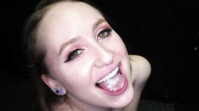 Damn Lizzie! 12 Cumshot Is Fckn Incredible! - Lizzie Love