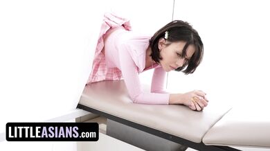 Tight Hole Examination Trailer