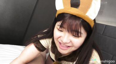 Sexy Chubby Brunette