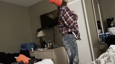 RUN A TRAIN ON ME HONEY, impromptu mini strip tease