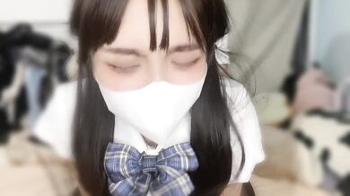 TikTok influencer hooks up with a fan and has sex at home.