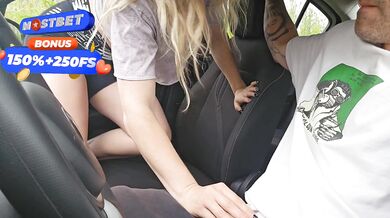 Le CHUPO la VERGA a mi HERMANASTRO en el auto y ACABA en mi BOCA