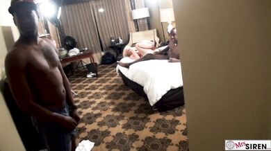 Dee Siren- Slutwife Can't Get Enough BBC - Dee Dee