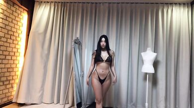 Ssunbiki Korean Model Showing Off Her Huge Bouncing Boobs And Wide Hips