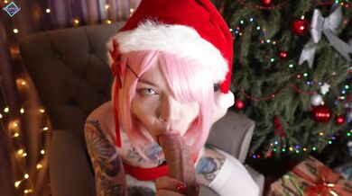 Xmas Re:Zero gives a blowjob, getting her pussy stretched and making guy cum with her feet