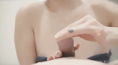 I wanted to stop him from ejaculating, but it finally came out ????????