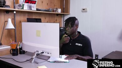 Bearded Beef Plays Wt Sub Cunt - Fisting Inferno