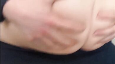 Tradisce il fidanzato e si fa sborrare in bocca (AMATORIALE ITALIANO)