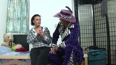 Stella Maas - piercings (Stella Michaells)