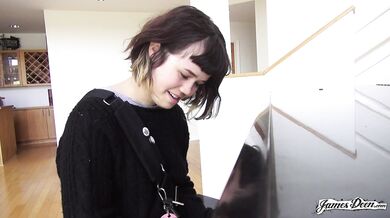 Yhivi To Have Sex With James Deen