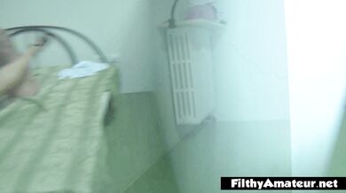 The nympho and the BBW in amateur orgy