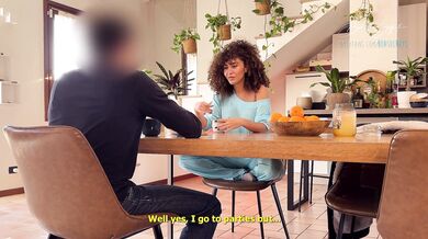 SCOPO IL MIO VICINO VERGINE, gli ho succhiato il cazzo e dopo mi ha scopata, ERO TUTTA BAGNATA!!