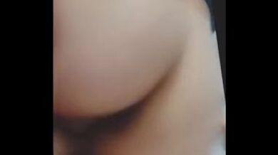 Throwing that ass back