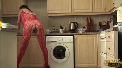 English mature whore anally disciplined before tasting cum