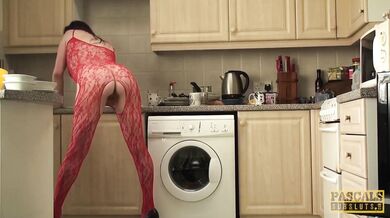 English mature whore anally disciplined before tasting cum