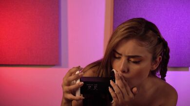 Roleplay En español- Tu mejor amiga te muestra como comerse una Vagina.