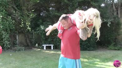 LACEYSTARR - Settling a Bet with Loula Lou