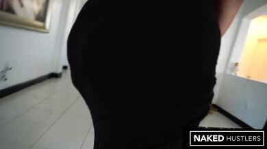 Amazingly Thick Latina Empress Jade Sucks A Big Black Dick