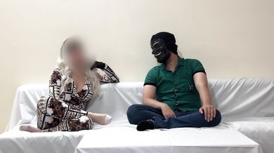 رفتم مانانم و خال-نم رو آشتی بدم بهش پیشنهاد سکس دادم...ابمو اخرش..(سناریو مکالمه فارسی-جوراب)