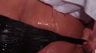 Mash up monday - Sexy shower