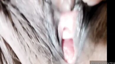 Mature woman having to masturbate to have orgasms . I want a real cock to satisfy me!!