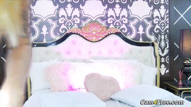 This Latina Babe Give Sloppy Blowjob On Her Dildo