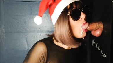 Merry, Merry Her 4 Dwarfs are Milked