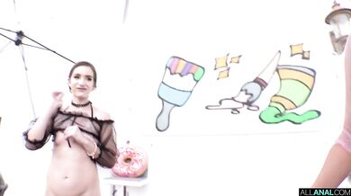 Penelope Woods, Nadia Noja