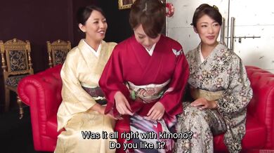 Reiko Kobayakawa along with Akari Asagiri and an additional friend sit around and admire their fashionable Meiji Era kimonos