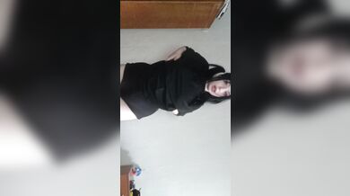 A tantalizing brunette and her arousing body.