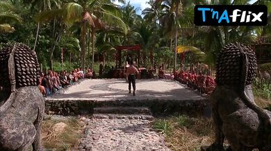 Bridgette Wilson Sexy Scene in Mortal Kombat