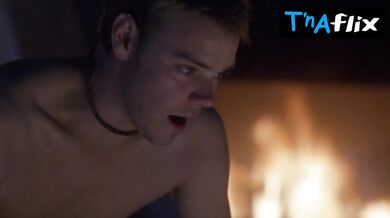 Bridgette Wilson Sexy Scene in Extreme Ops