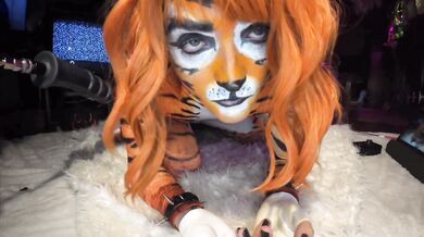 Butt Girl vs Huge Anal Dildos Cosplay Tigra Pt 1