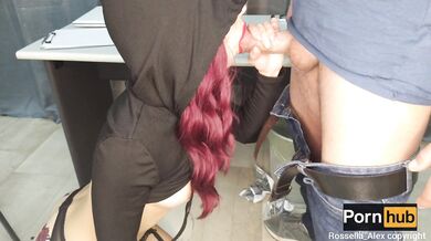 Squirt - Cazzo sono stata beccata dal professore! Vuole che li succhio il cazzo e sborra in bocca