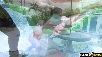 BANGBROS - Check Out How Sexy And Juicy Tommy King's Ass Looks As Alex Jones Takes Her From Behind At The Pool