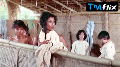 Jeannie Bell Breasts Scene in The Muthers (Jean Bell)